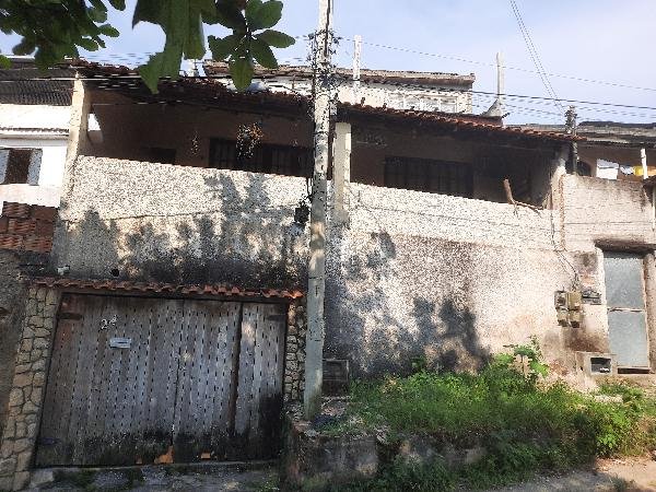 Casa, 0.00 de área total, 130.15 de área privativa, 137.68 de área do terreno,  3 qto(s), em São Gonçalo/RJ