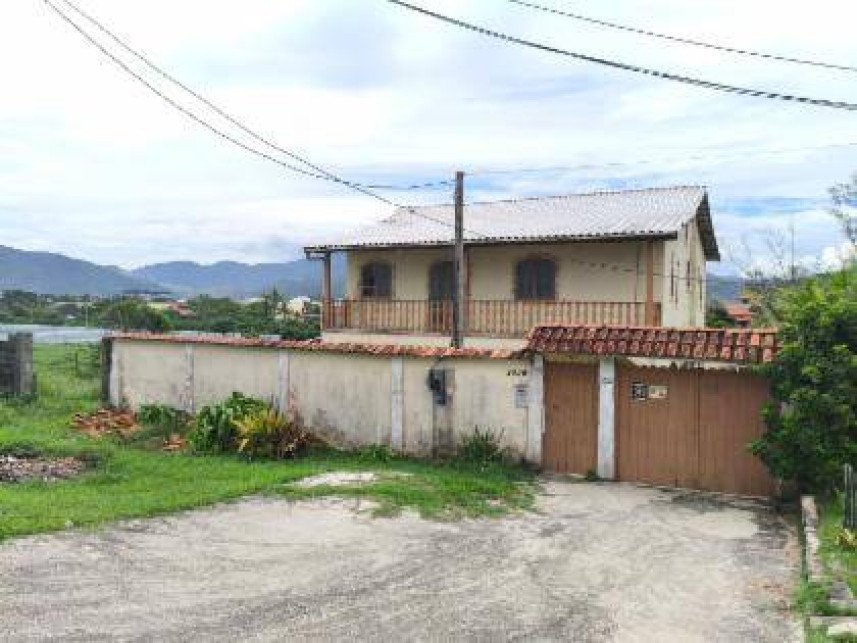 Casa à venda em leilão - Avenida Beira Mar, 2920 - Balneário Jaconé - Saquarema / RJ em Saquarema/RJ - foto 3