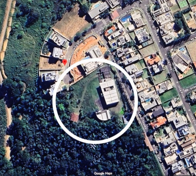UM IMÓVEL RESIDENCIAL EM JUIZ DE FORA/MG em Juiz de Fora/MG