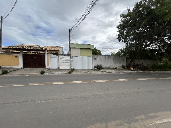 Apartamento, 54.00 de área total, 54.00 de área privativa, 0.00 de área do terreno,  2 qto em Maricá/RJ