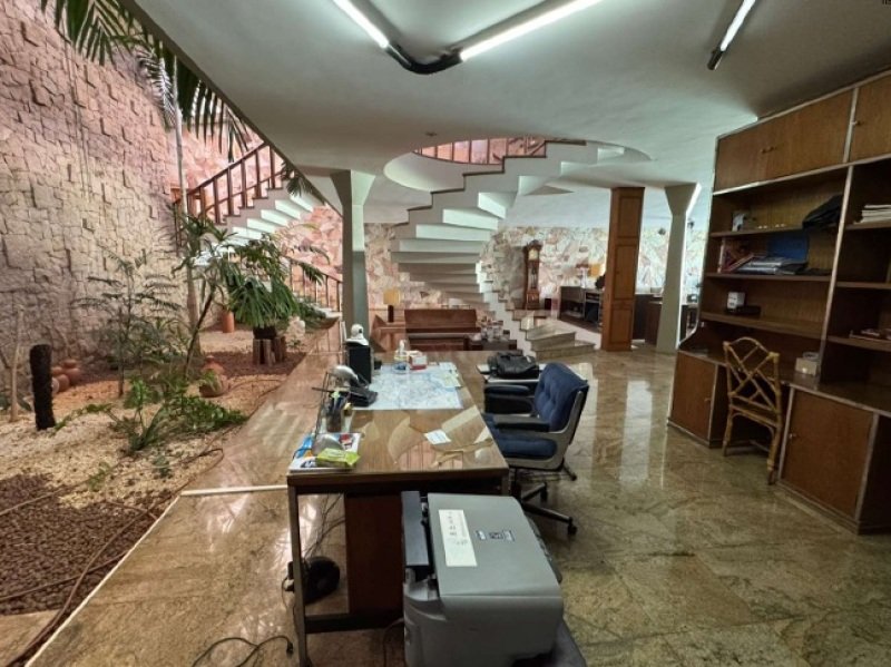 CASA RESIDENCIAL - Alto Padrão localizada no Centro da .. em Catanduva/SP - foto 25