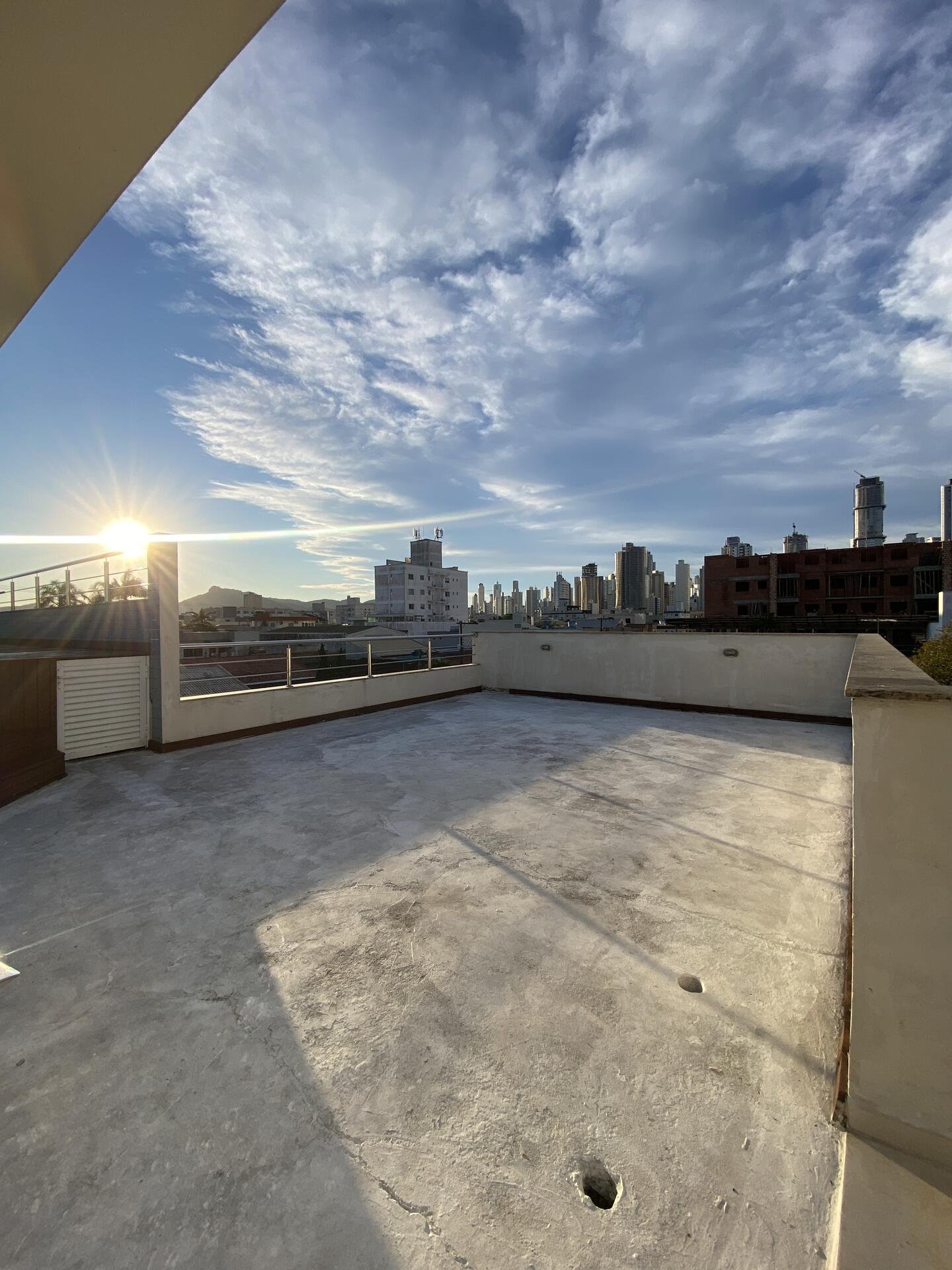 UM IMOVEL URBANO RESIDENCIAL AREA CONTRUIDA 400,38 m² NO BAIRRO VILA REAL BALNEÁRIO CAMBOR em Balneário Camboriú/SC - foto 66