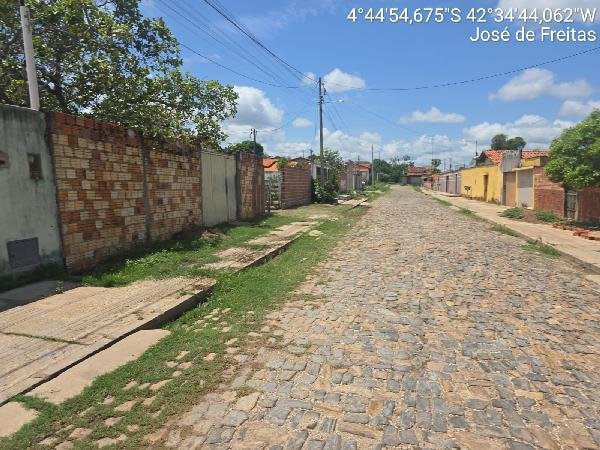 Casa, 65.00 de área total, 65.00 de área privativa, 220.00 de área do terreno,  2 qto(s), em José de Freitas/PI