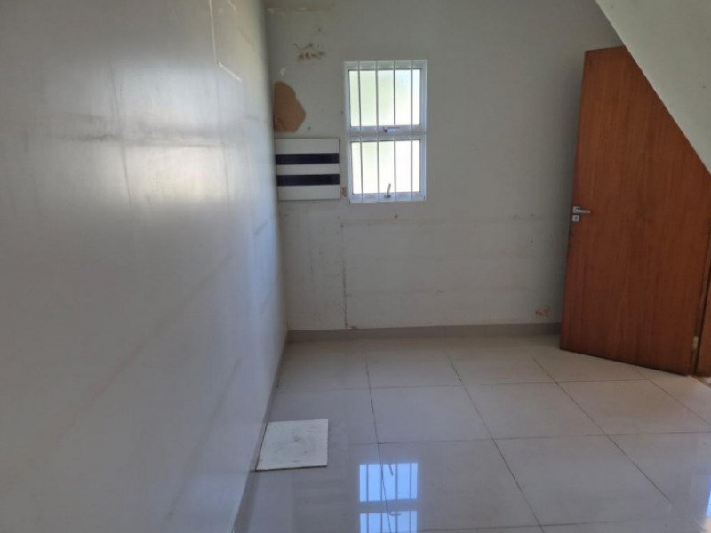 Casa, Residencial, Quadra N, 4 dormitório(s), 1 vaga(s) de garagem em Aparecida do Taboado/MS - foto 9