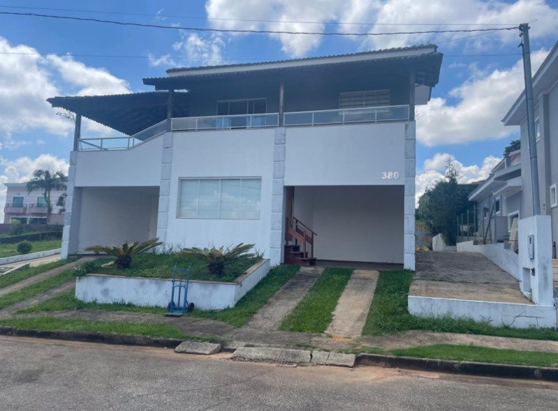 IMÓVEL RESIDENCIAL NO CONDOMÍNIO GRAN ROYALLE EM POUSO ALEGRE/MG em Pouso Alegre/MG