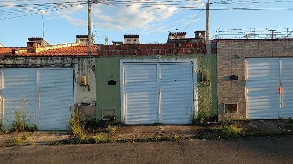 Casa, 70.00 de área total, 70.00 de área privativa, 300.00 de área do terreno,  2 qto(s), em Itaitinga/CE