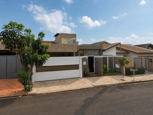 
                        Imóvel Residencial, 324m², Residencial Braúna, Santa Cruz do Rio em Santa Cruz do Rio Pardo/SP - foto 1