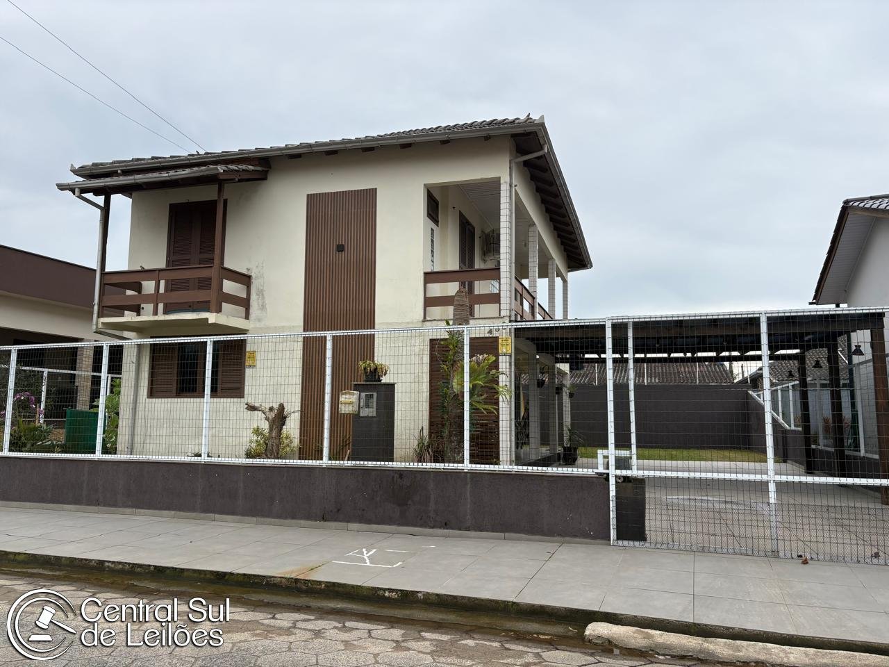 Imóvel de 2 pavimentos com área de 300,00m², Zona Sul, em Balneário Rincão/SC em Balneário Rincão/SC