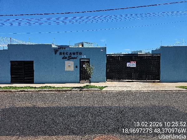 Casa, 113.48 de área total, 57.59 de área privativa, 113.48 de área do terreno,  2 qto(s), em Uberlândia/MG