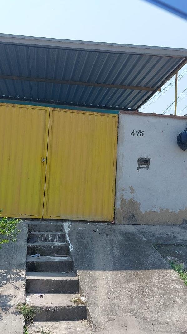 Casa, 0.00 de área total, 28.75 de área privativa, 31.20 de área do terreno,  1 qto(s), WC em São Gonçalo/RJ