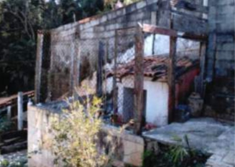 Casa com 332,00m² em Terreno de  961,70m² no Cond.Granj.. em Cotia/SP - foto 2