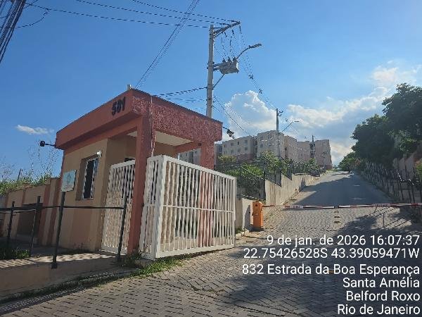 Apartamento, 56.23 de área total, 48.11 de área privativa, 0.00 de área do terreno,  2 qto em Belford Roxo/RJ