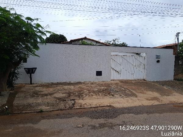 Casa, 50.43 de área total, 50.43 de área privativa, 300.00 de área do terreno,  2 qto(s), em Luziânia/GO