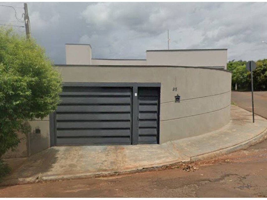 Casa à venda em leilão - Rua Jonas Rodrigues do Prado, 25 - Parque das Amoreiras - Serrana em Serrana/SP