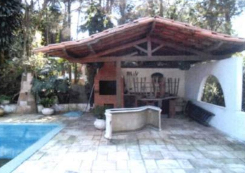 Casa com 332,00m² em Terreno de  961,70m² no Cond.Granj.. em Cotia/SP - foto 3