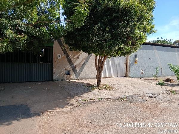 Casa, 53.03 de área total, 53.03 de área privativa, 180.00 de área do terreno,  2 qto(s), em Luziânia/GO