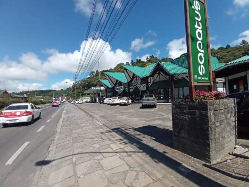 Terreno com Edificações e Posto de Gasolina - Bairro Vila Suíça -Gramado/RS em Gramado/RS - foto 4