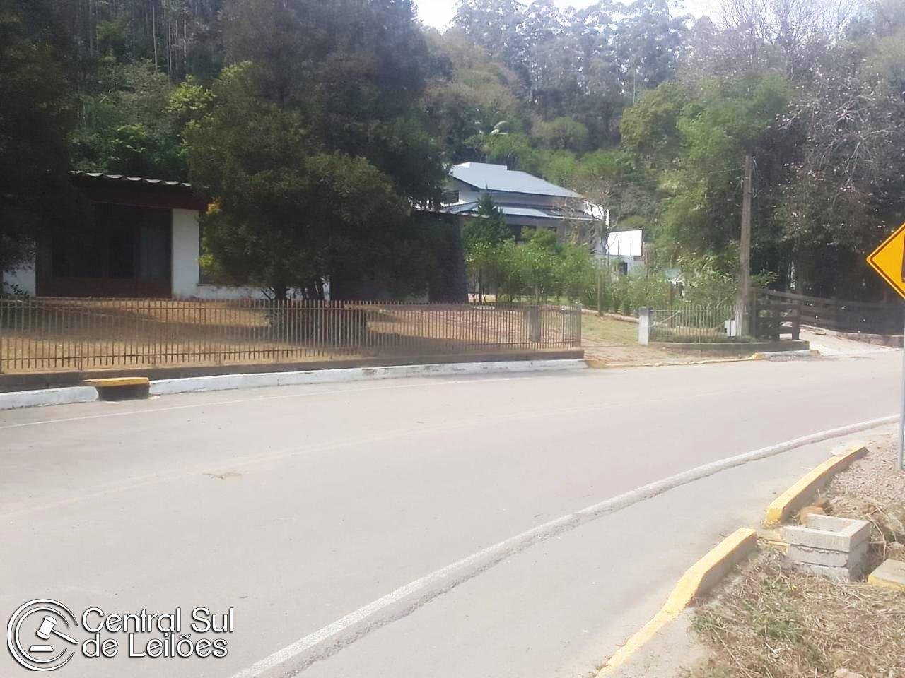 Imóvel com área de 1.104,00m², com edificação de aprox. 340,37m², bairro Bela Aliança, em em Rio do Sul/SC - foto 3
