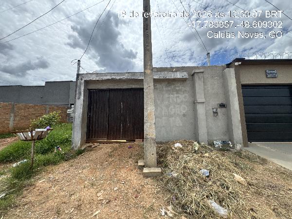 Casa, 69.99 de área total, 69.99 de área privativa, 180.00 de área do terreno,  2 qto(s), em Caldas Novas/GO