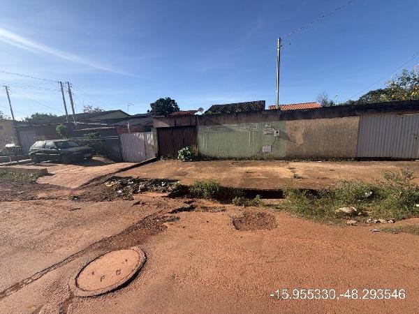 Casa, 69.55 de área total, 69.55 de área privativa, 225.00 de área do terreno,  2 qto(s), em Santo Antônio do Descoberto/GO