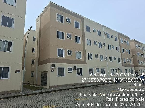 Apartamento, 76.62 de área total, 40.28 de área privativa, 0.00 de área do terreno,  2 qto em São José/SC