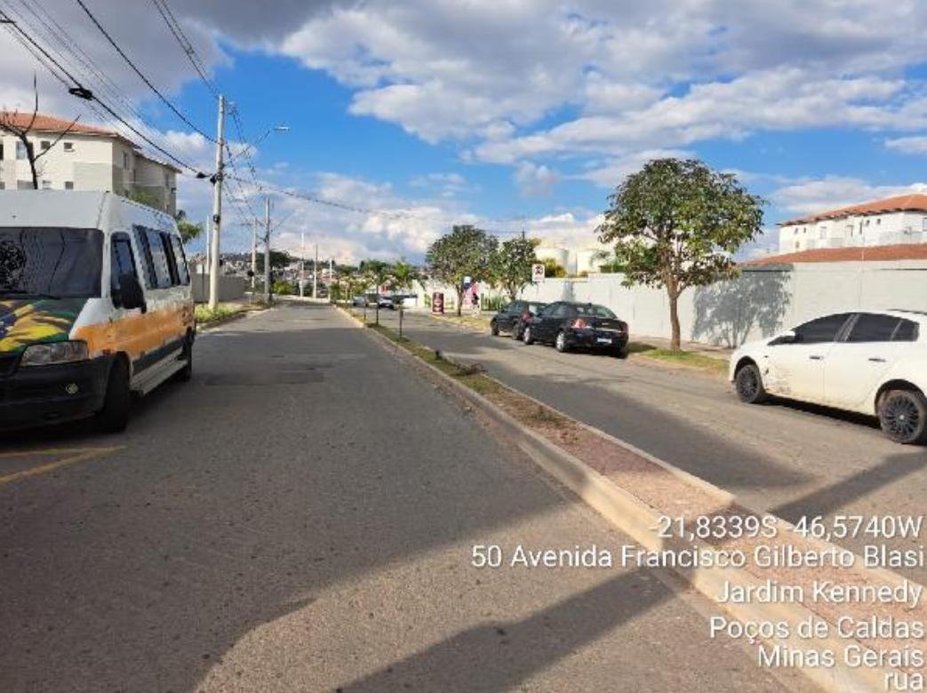 Apartamento - 47,46m² de área privativa, com vaga de garagem - POCOS DE CALDAS/MG em Poços de Caldas/MG