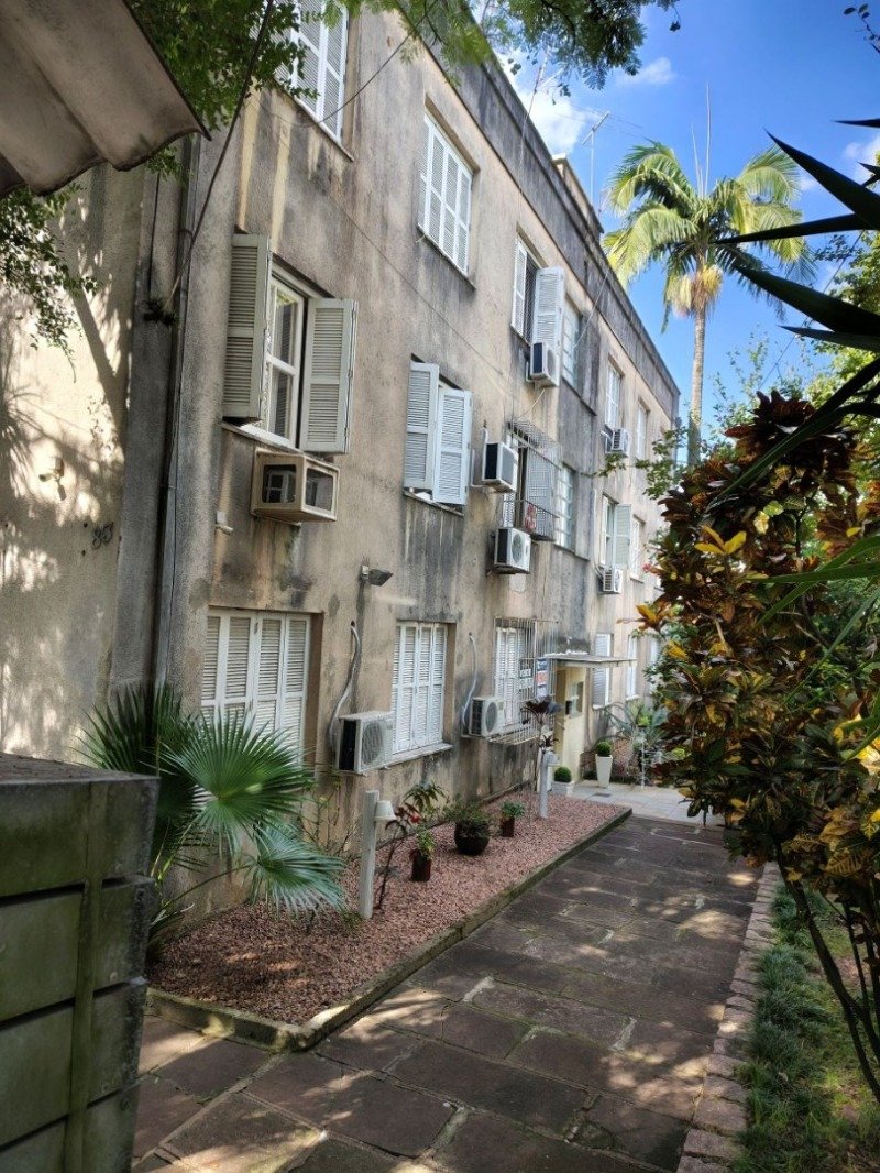 APARTAMENTO 03 DORMITÓRIOS em Porto Alegre/RS - foto 2