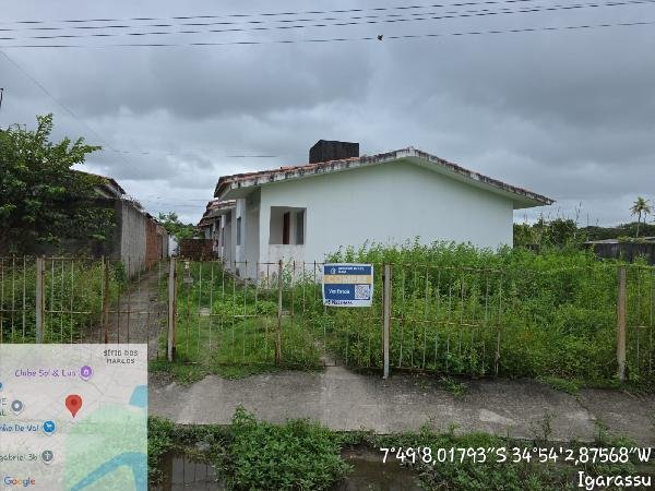Casa, 56.00 de área total, 45.00 de área privativa, 45.00 de área do terreno,  2 qto(s), a em Igarassu/PE