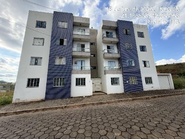 Apartamento, 55.92 de área total, 55.92 de área privativa, 0.00 de área do terreno,  2 qto em Rodeiro/MG