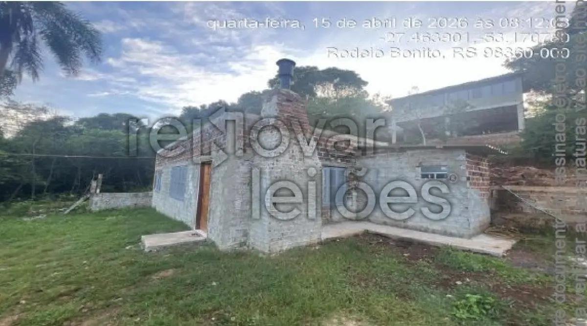 CASA + TERRENO C/ 878,65 M² - RODEIO BONITO / RS em Rodeio Bonito/RS