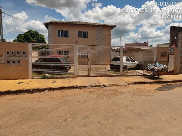 Apartamento, 54.56 de área total, 54.56 de área privativa, 0.00 de área do terreno,  2 qto em Luziânia/GO