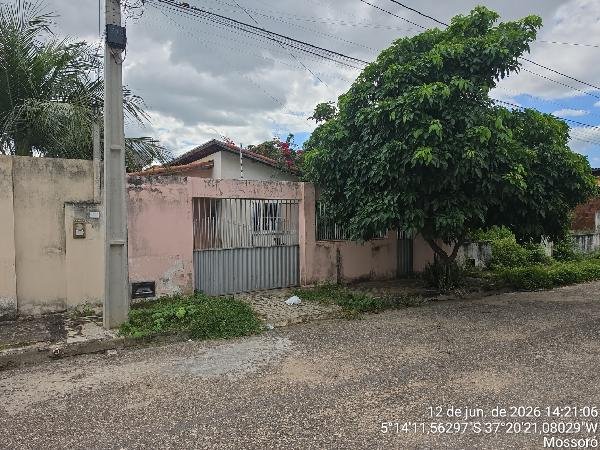 Casa, 51.66 de área total, 51.66 de área privativa, 200.00 de área do terreno,  2 qto(s), em Mossoró/RN
