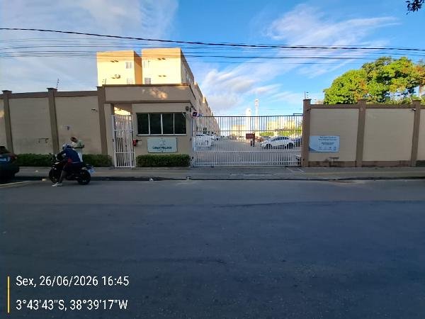 Apartamento, 59.88 de área total, 44.04 de área privativa, 0.00 de área do terreno,  2 qto em Caucaia/CE