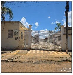 Casa, 0.00 de área total, 51.01 de área privativa, 112.50 de área do terreno,  2 qto(s), a em Luziânia/GO