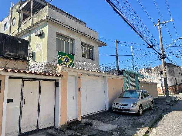 Apartamento, 227.45 de área total, 120.00 de área privativa, 0.00 de área do terreno,  4 q em Rio de Janeiro/RJ