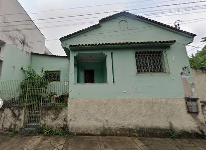 CASA COM 120 M² | TERRENO COM 780 M² | CENTRO | BETIM/MG em Betim/MG