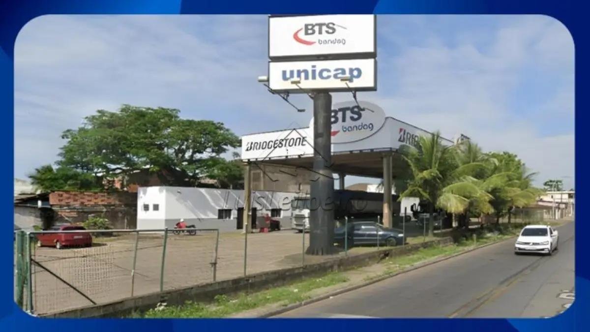 PRÉDIO COMERCIAL - Localizado na Rua Professor Idalino Pinez, nº 364, bairro Jardim Boa Es em Guarujá/SP