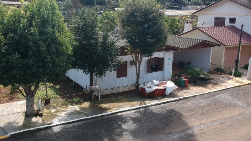 LOTE URBANO Nº 6, da Quadra nº 16, com a área de 340,00.. em Mariano Moro/RS