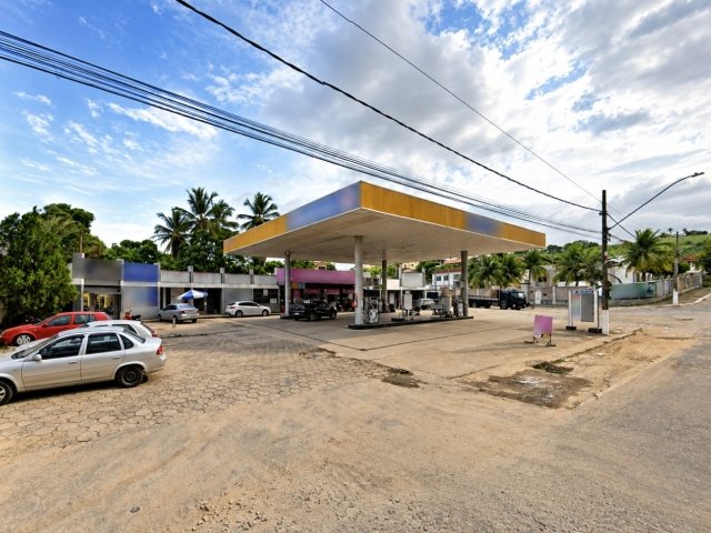 
                        Posto de combustíveis e conveniências, A.T.: 1.248m², Centro, Na em Nanuque/MG - foto 2