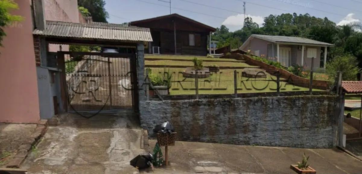 Um terreno com área de 375,00 m², com uma área construída não averbada e de metragem desco em Estância Velha/RS