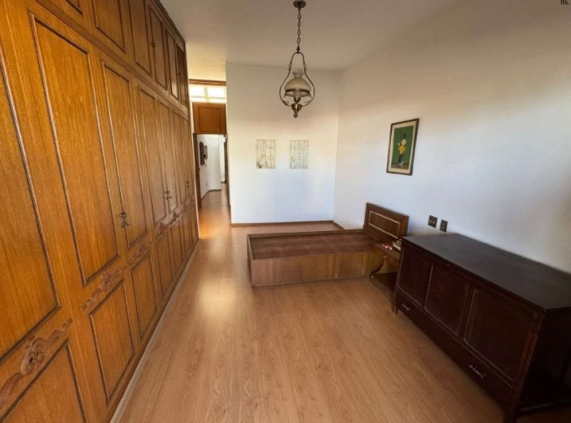 CASA RESIDENCIAL - Alto Padrão localizada no Centro da .. em Catanduva/SP - foto 41