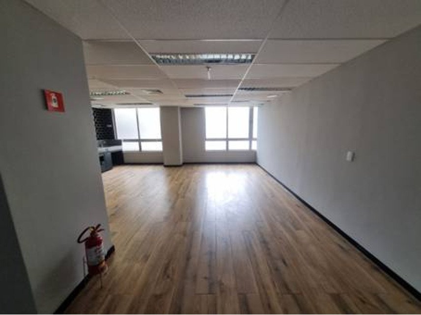 Ex-Agência à venda em leilão - Avenida Rio Branco, 70 - Parte Do 6° Pavimento - Centro - R em Rio de Janeiro/RJ - foto 6