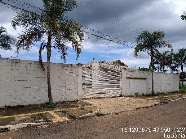 Casa, 49.97 de área total, 49.97 de área privativa, 90.63 de área do terreno,  2 qto(s), a em Luziânia/GO