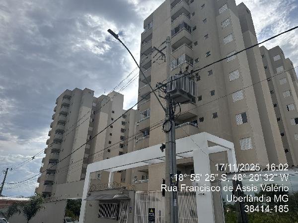 Apartamento, 73.20 de área total, 51.96 de área privativa, 0.00 de área do terreno,  2 qto em Uberlândia/MG