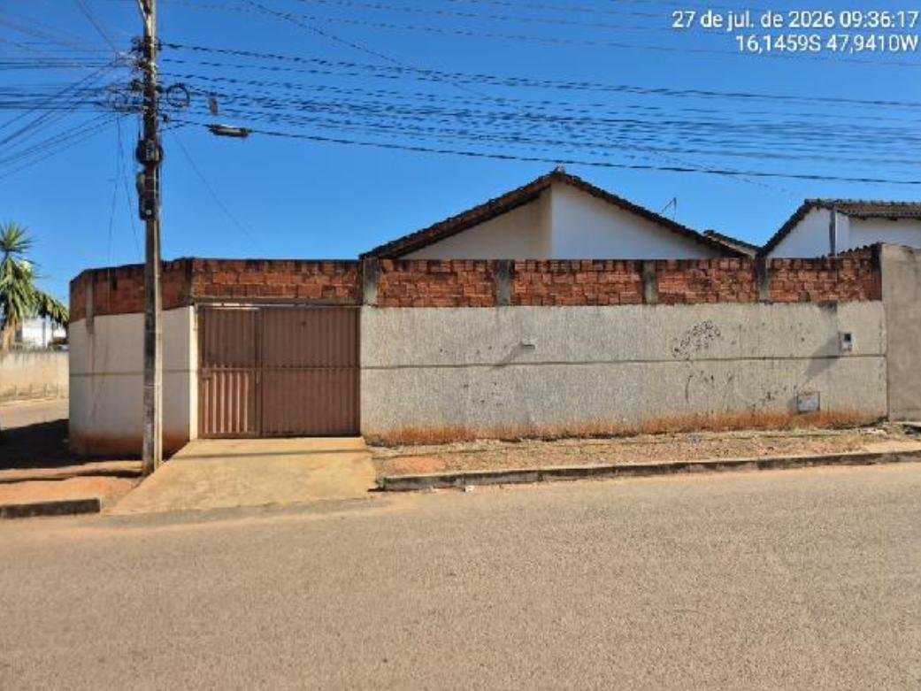 Casa - 62,56m² de área privativa, 356m² de área do terreno, com vaga de garagem - LUZIANIA em Luziânia/GO