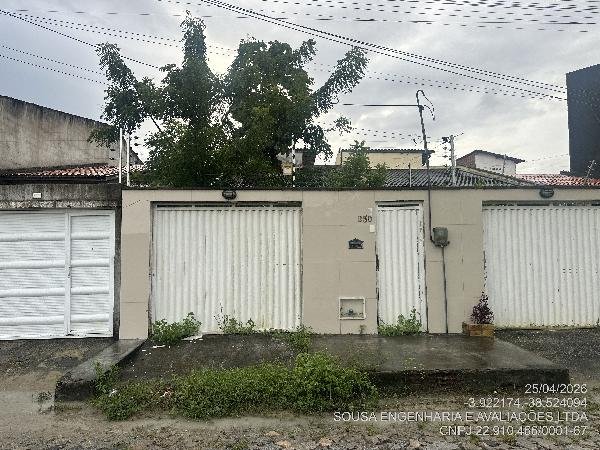 Casa, 82.18 de área total, 82.18 de área privativa, 137.50 de área do terreno,  2 qto(s), em Itaitinga/CE