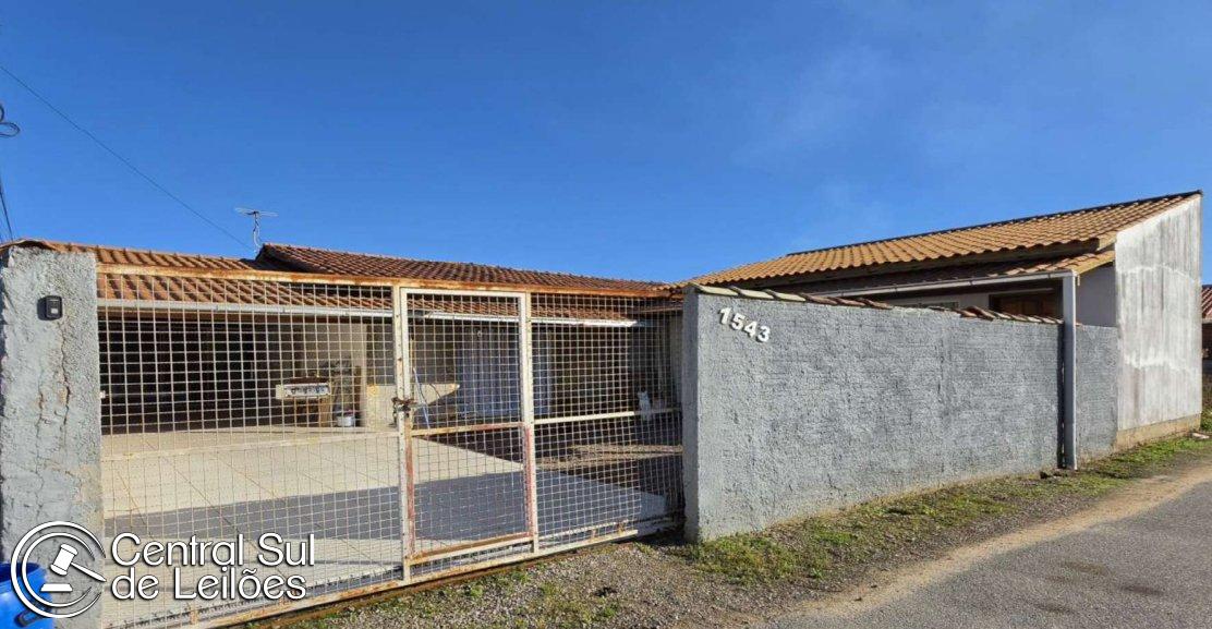 Imóvel de esquina com área de 270,00m², com Edificação, no Município de Capivari de Baixo/ em Capivari de Baixo/SC