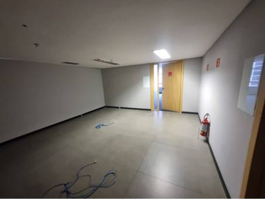 Ex-Agência à venda em leilão  em Rio de Janeiro/RJ - foto 5