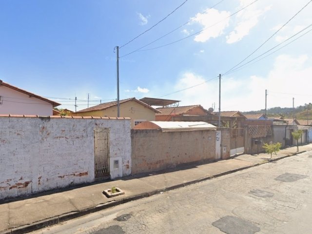 
                        Casa, A.T.: 180m², A.C.: 36m², Jardim Kennedy, Poços de Caldas/M em Poços de Caldas/MG - foto 2