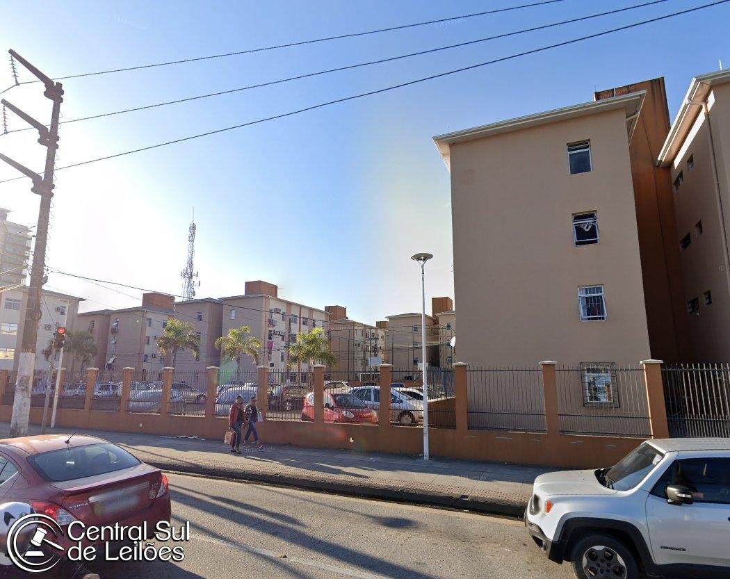Apartamento nº 12, bloco 13, no Conjunto Habitacional Gerôncio Thives, em São José/SC em São José/SC - foto 4